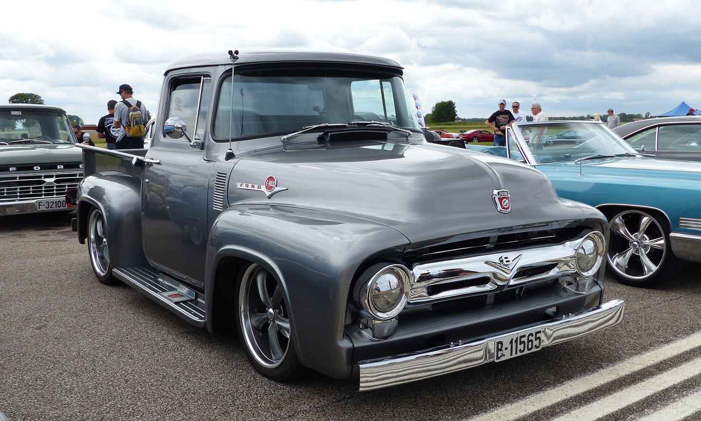 Discover How Online Salvage Auto Auctions Offer Incredible Car Deals